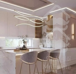 100 متر فول امکانات نور مستقیم سالن پرده خور