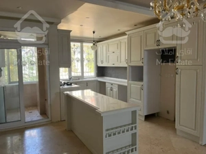 ۱۶۰ متر/دو پارکینگ/ سه خواب