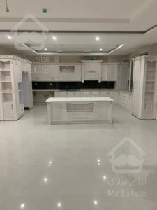 ۱۸۰ متر ۴ خواب