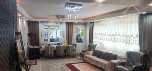 فروش سه خواب طبقه همکف 118متر انجیره