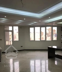 ۱۱۰ متر پونک بر اشرفی لوکیشن عالی.