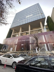 ۵۰۰ متر فقط برندهای خاص