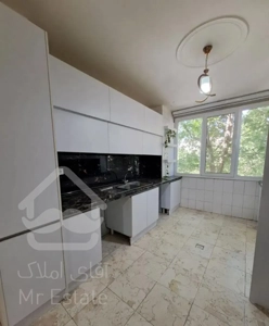 65 متر / 2 خواب / رو به میدان