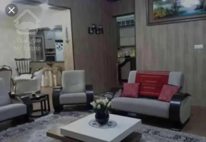 اپارتمان ۹۰ متری درانقلاب