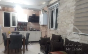 ۴۴متر تک واحد دونبش سالن پرده خور آسانسور دار