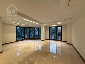 164 متر ۳ خواب ۲پارکینگ ۲نبش