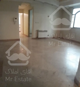 آپارتمان ۷۵ متر ۲ خواب سالن پرده خور رو به حیاط صادقیه