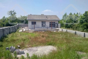 زمین با ویلا  / سند دار