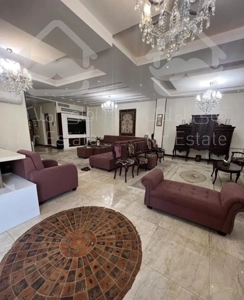 ۱۳۸ متر / ۳ خواب / سند تک برگ / مجتمع کم واحد