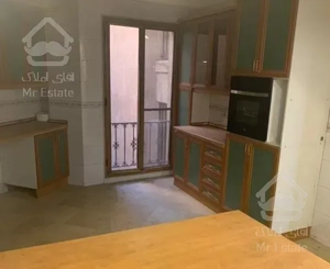 ۱۴۵ متر سه خوابه دوتا آسانسور استخرسوناجکوزی دایر