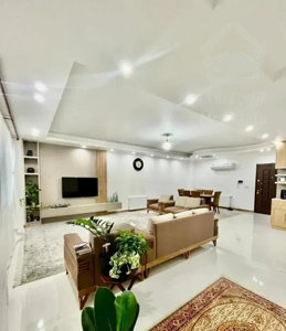 فروش آپارتمان ۱۲۰ متری وام دار در خیابان تهران