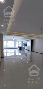 ۱۷۶متر ، تک واحدی نوساز ، ۲ پارکینگ