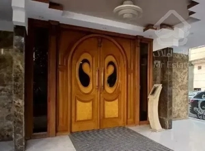 ۱۱۰ متر دو خواب لابی من سالن مربع پنجره قدی