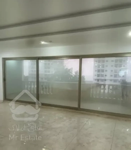 آپارتمان ۲۰۰ متری ۳ خواب ساحلی