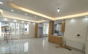 واحد ۱۰۲ متری نوساز راه جدا / خ شهید رجایی