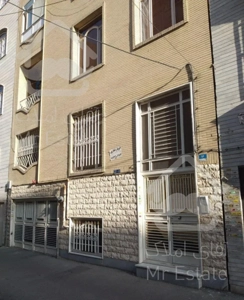 آپارتمان‌دوخواب‌پارکینگدار۶۰متر۴مترانباری‌سندی