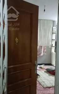 ۶۰متری با پارکینگ و انباری بی مالک