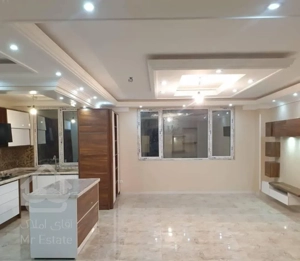 ۷۶متر۲خواب/فول امکانات/خ ایتالیا/نورگیرعالی