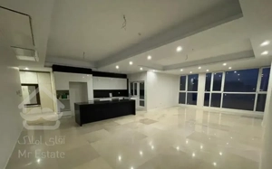 آپارتمان قلهک ۱۳۰متر۳خوابه فرعی دنج فول بازسازی