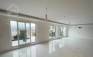پنت‌هاوس لوکس و نوساز در لوکیشن تاپ شهری