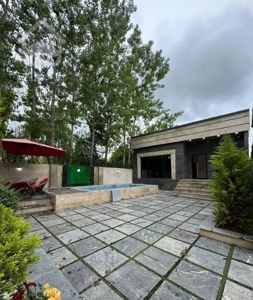 ویلا باغ استخردار 300 متری شهرکی سندتک‌برگ