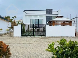 فلت دلباز با نورگیری عالی فول ‌فرنیش داخل شهرک امن