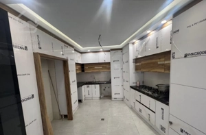 آپارتمان۱۳۶متری تکواحد فول امکانات کوچه احمدی