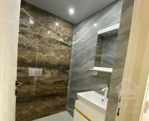 ۸۵ متر  خیابان فاز ۲