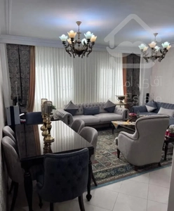 ۱۴۲ متر / غرق نور / دو پارکینگ سندی باکس