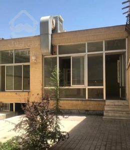 ویلایی نقلی احمداباد
