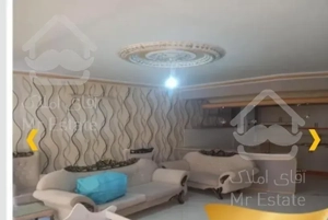 آپارتمان با حیاط و راه مجزا