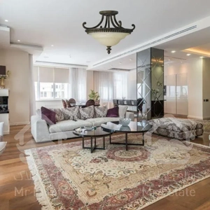 واحد ۱۷۵ متری عجیب غریب پادادشهر غربی