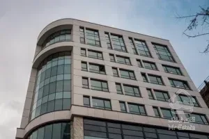 ۱۱۰ متر اداری بر اندرزگو ، نوساز و مدرن،طبقات بالا