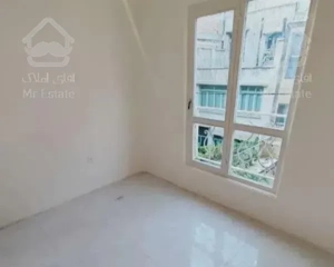 ۵۰متری  * یک  خواب  *طوقانی کم سن