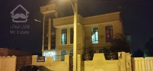 منزل دو طبقه