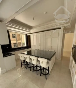 ۳۱۰متر نوساز بدون ریشه زیر قیمت