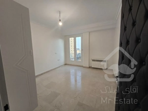 100متر بلوار شهرداری*تکواحدی*تابلوخور* فول امکانات