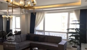 ۸۳ متر/سالن پرده خور/تاپ لوکیشین آلاله شرقی/معاوضه