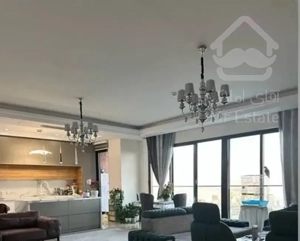 ۱۵۴ متر دیباجی / غرق نور / دوپارکینگ