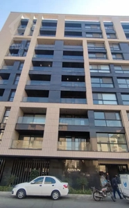 فروش آپارتمان ۱۴۵ متری ۳ خوابه در سازمان برنامه