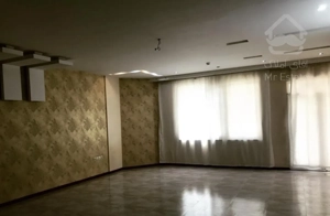 آپارتمان ۱۰۰ متری دو خواب فول امکانات شیک