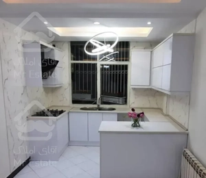 60 متر، غرق در نور، امکانات کامل