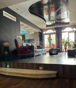 ۱۵۶ متر در بهترین لوکیشن منطقه