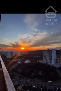 شهرک امید / ۴خواب ۲۱۲متر /ویو۳۶۰‌دوطرف‌تراس