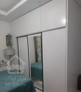 ۱۰۲ متر فروغی