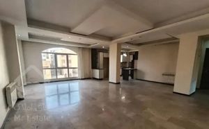 میدان ۴۹ / ۱۳۰ متر سه خواب فول با دو پارکینگ تخلیه