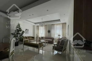 102متر / 4ساله / سالن پرده خور