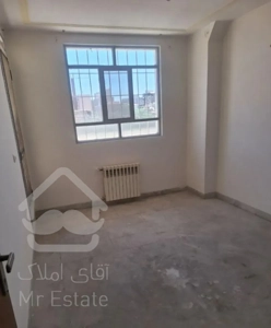 اپارتمان بالا ویلایی واقع در شهرک بانک صادرات