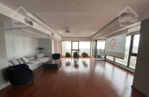 ۱۸۵متر فرمانیه/سنبل/فول بازسازی شده/تراس