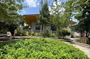 فروش ویلا باغ ۷۰۰ متری در کنار دریاچه(آببند)